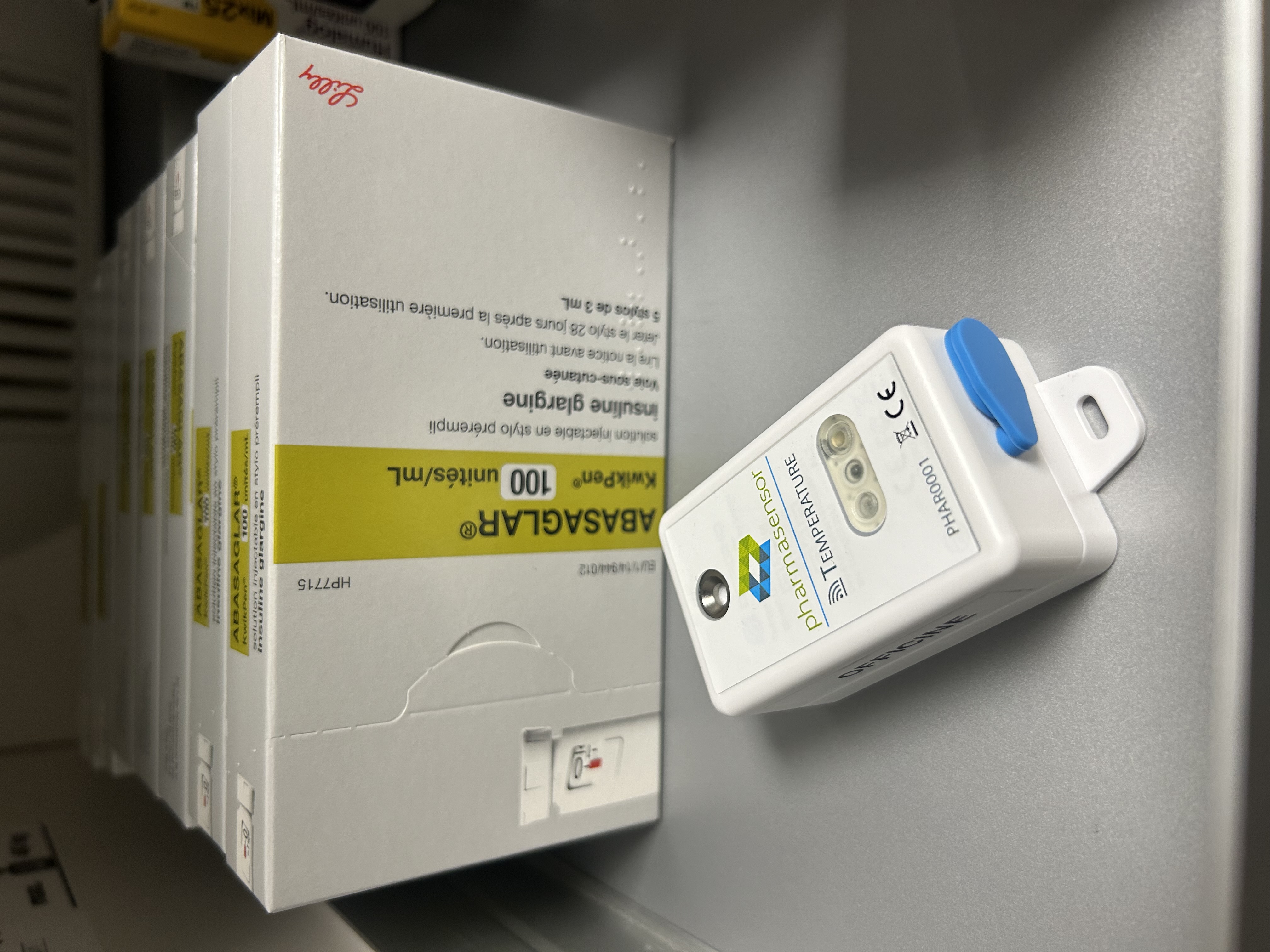 Capteur PharmaSensor dans réfrigérateur
